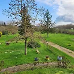 Spacious House With Large Garden In Holiday home *