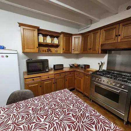 Spacious House With Large Garden In Holiday home *